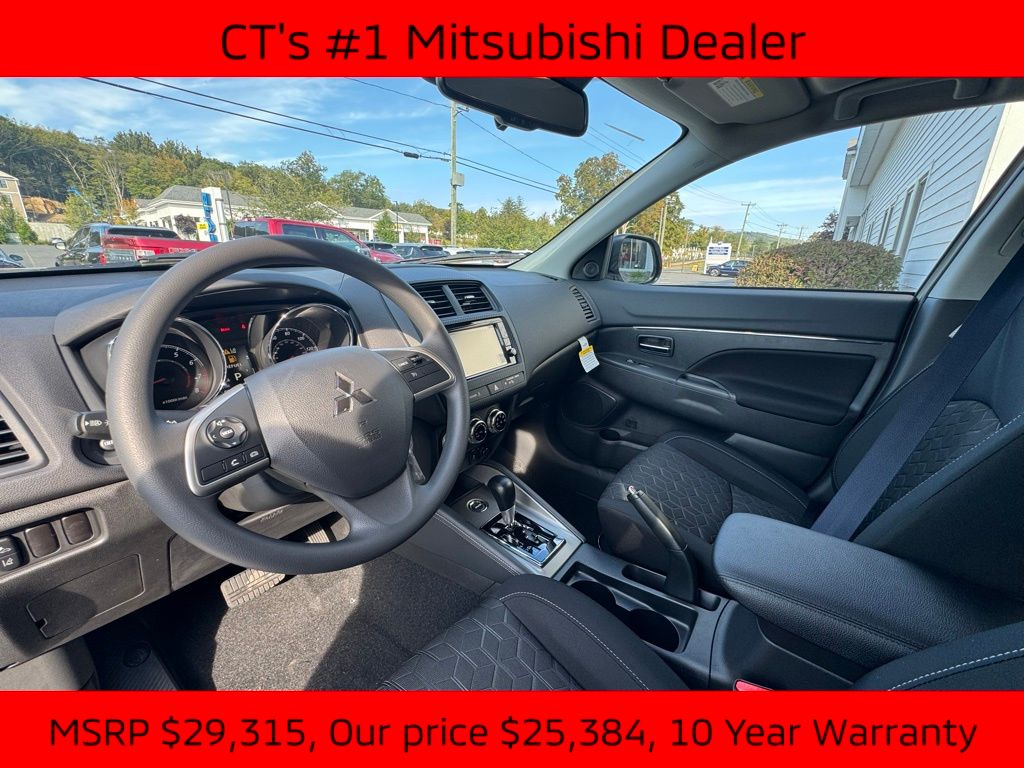 2025 Mitsubishi Outlander Sport ES photo 7