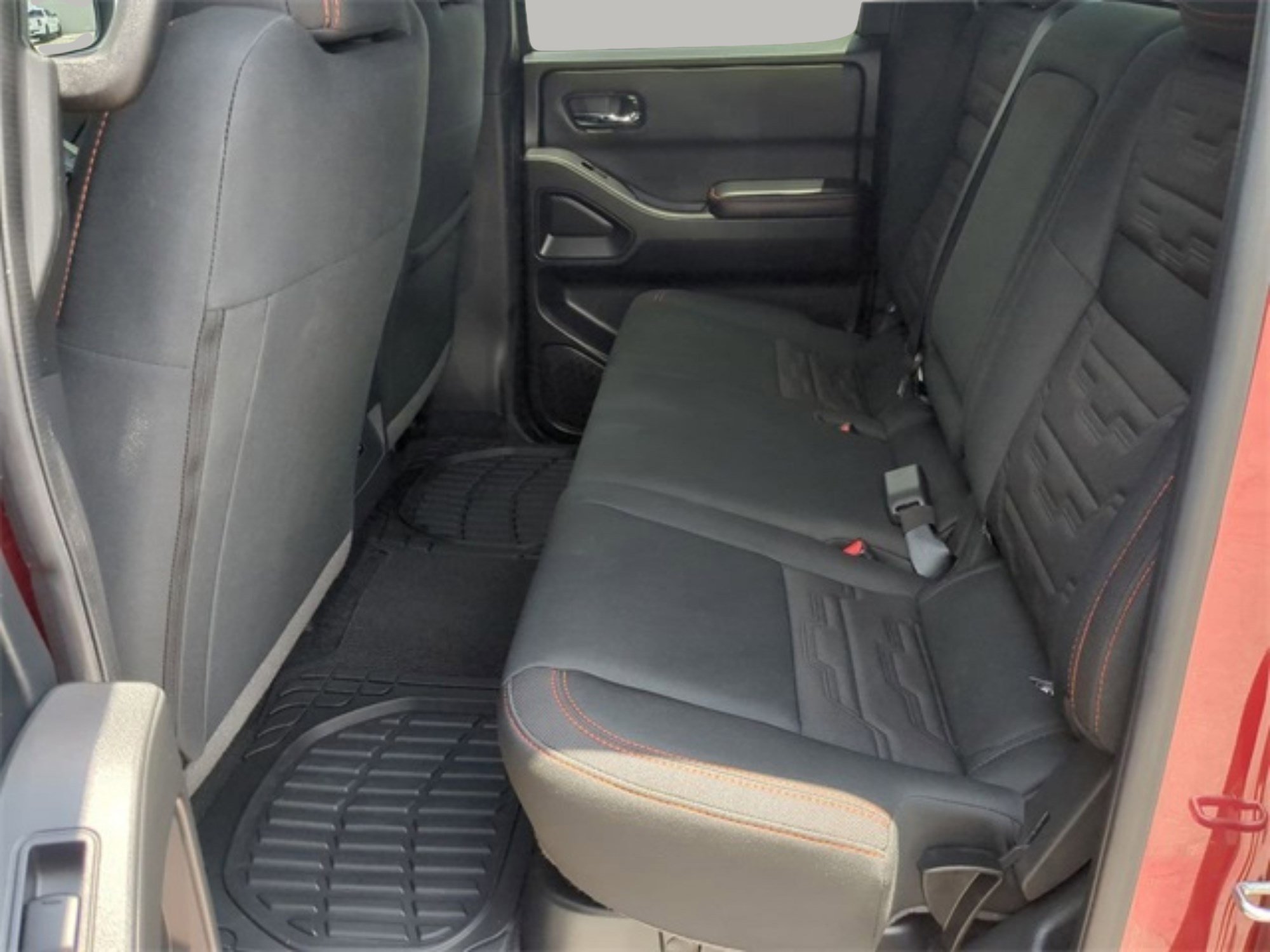 2025 Nissan Frontier PRO-4X photo 14