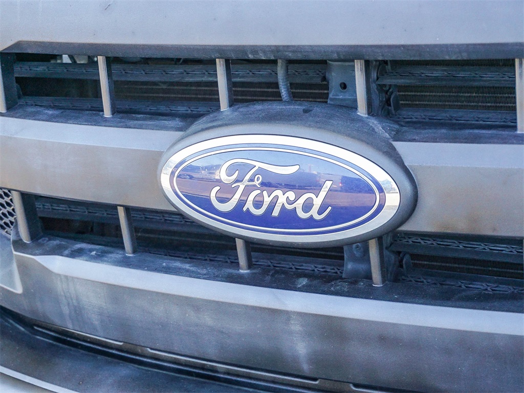 2017 Ford F-150 XL photo 4