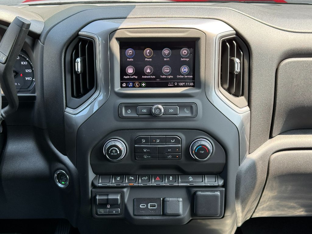 2025 Chevrolet Silverado 2500HD Custom photo 29