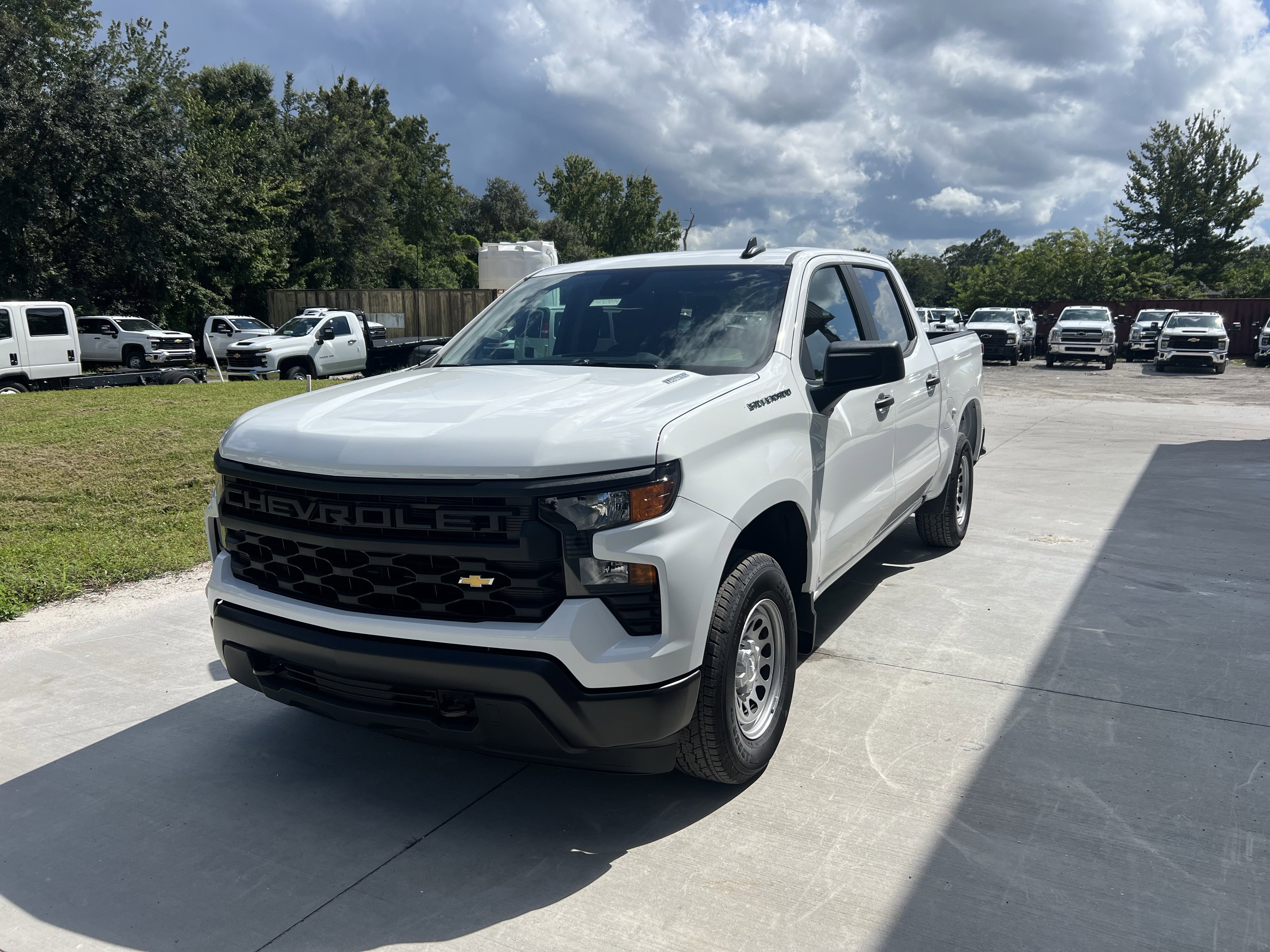 2026 Chevrolet Silverado 1500 Work Truck's photo