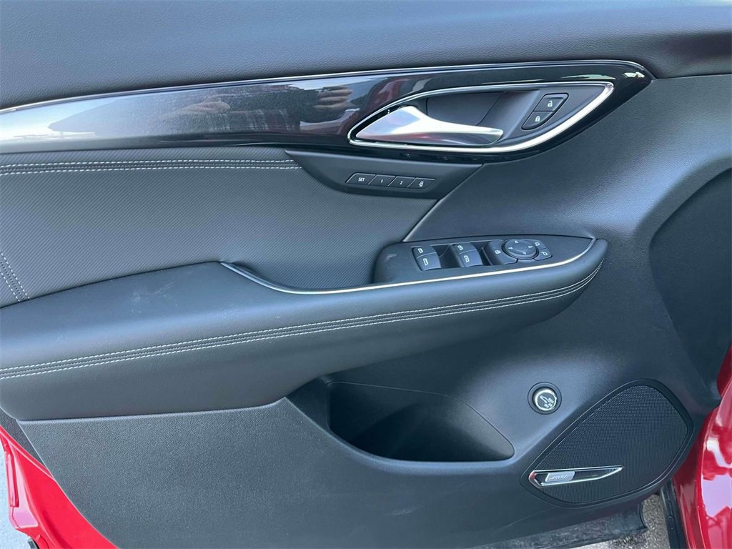 2025 Buick Envision Preferred photo 18