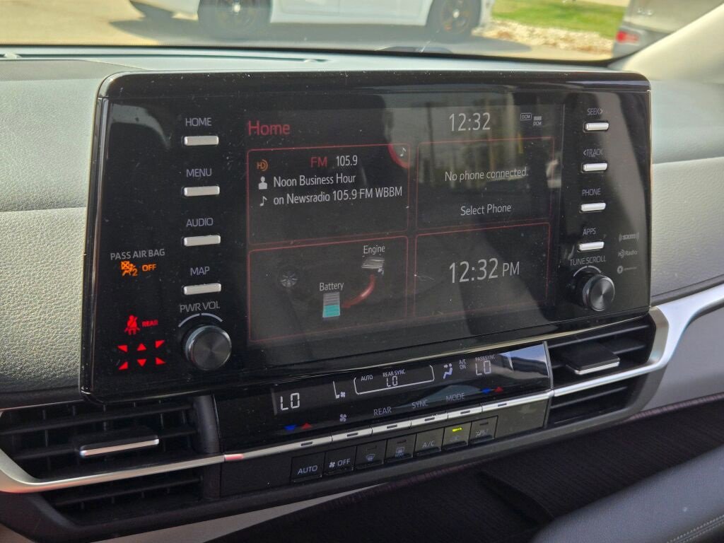 2021 Toyota Sienna LE photo 20
