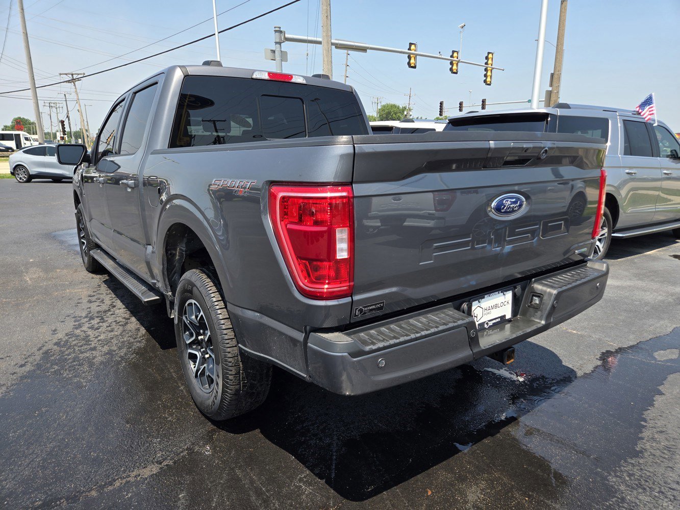 2022 Ford F-150 XLT photo 3