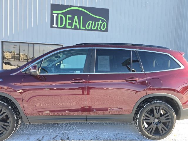 2022 Honda Pilot SE's photo