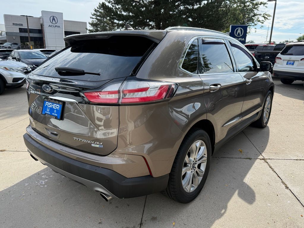 2019 Ford Edge Titanium photo 4