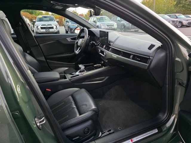 2023 Audi A4 45 S line Premium Plus photo 9