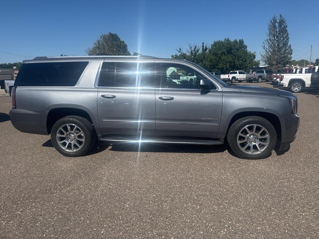 2020 Gmc Yukon XL 1500 Denali photo 4