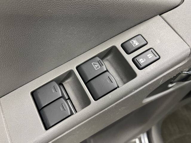 2018 Nissan Frontier SV photo 25