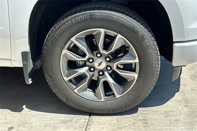 2023 Chevrolet Silverado 1500 RST photo 8