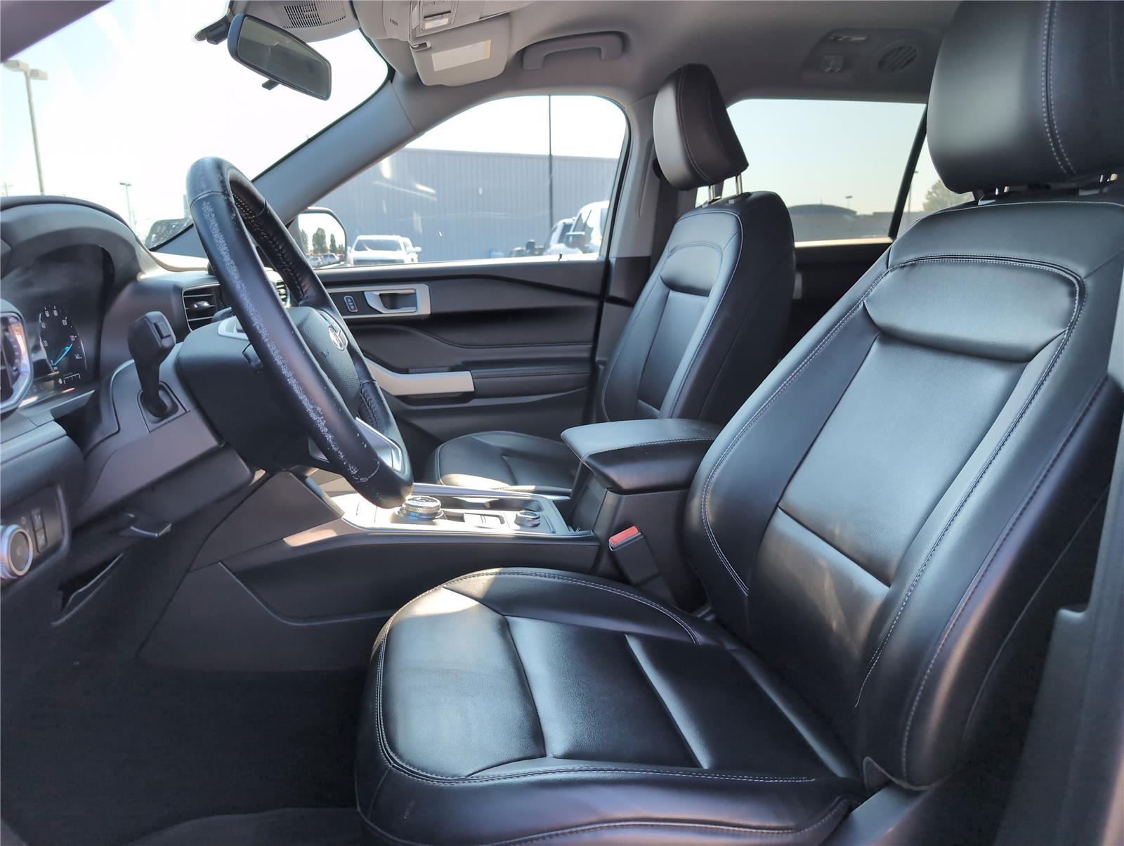 2022 Ford Explorer XLT photo 6