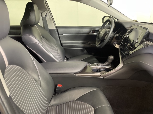 2024 Toyota Camry SE photo 12