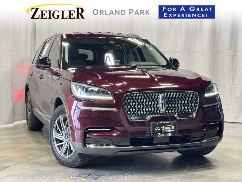 2022 Lincoln Aviator Base's photo