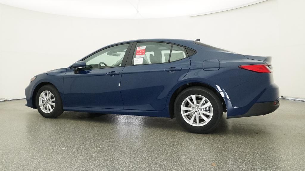 2026 Toyota Camry LE photo 12