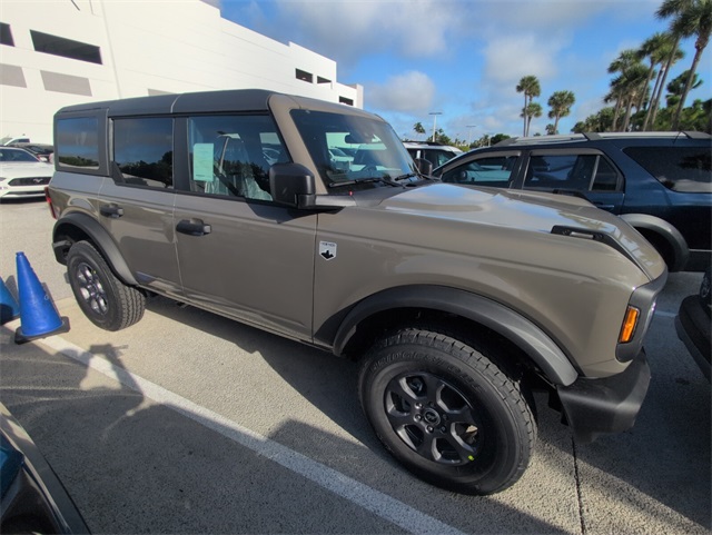 2025 Ford Bronco Big Bend photo 2