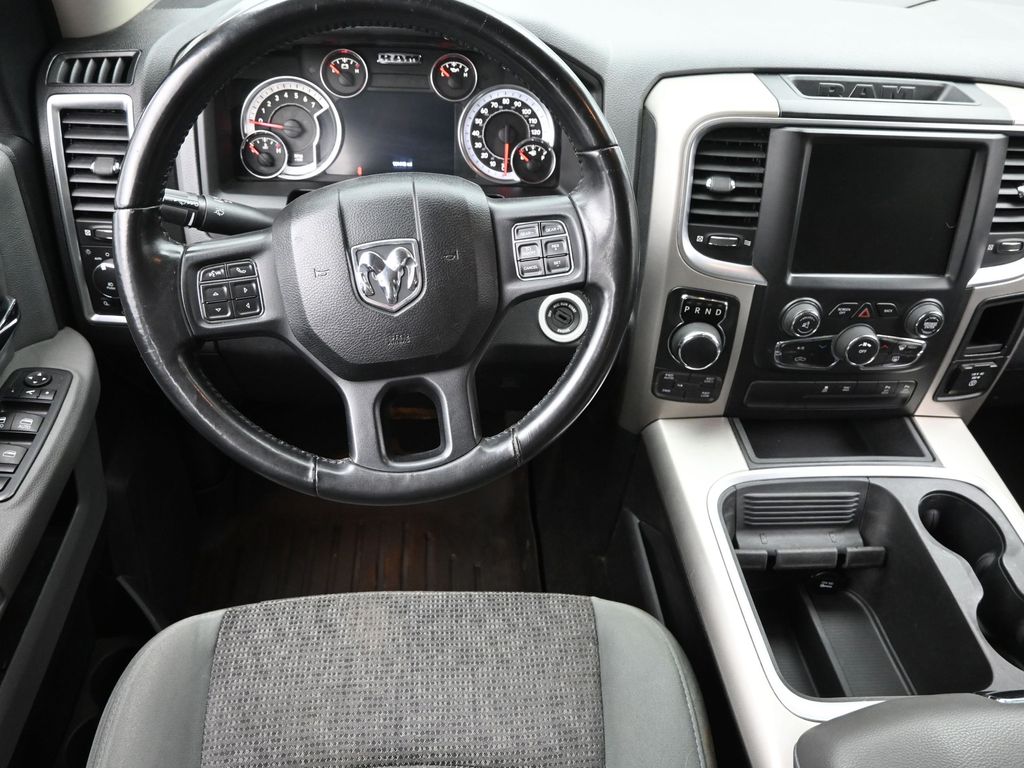 2016 Ram 1500 Big Horn photo 8