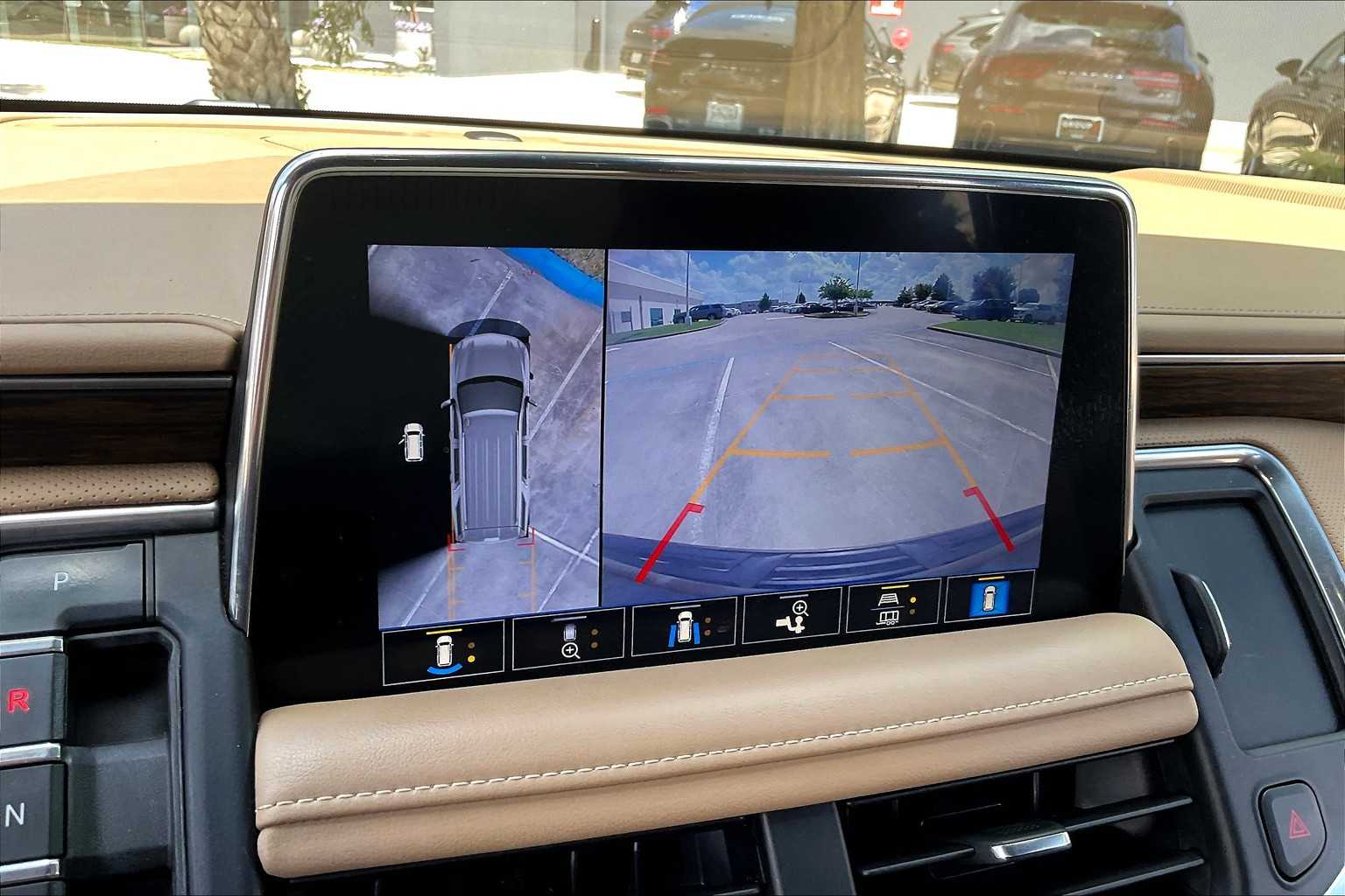 2021 Chevrolet Tahoe Premier photo 24