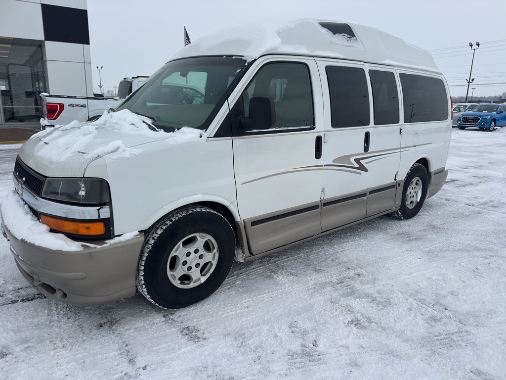 2004 Chevrolet Express Base