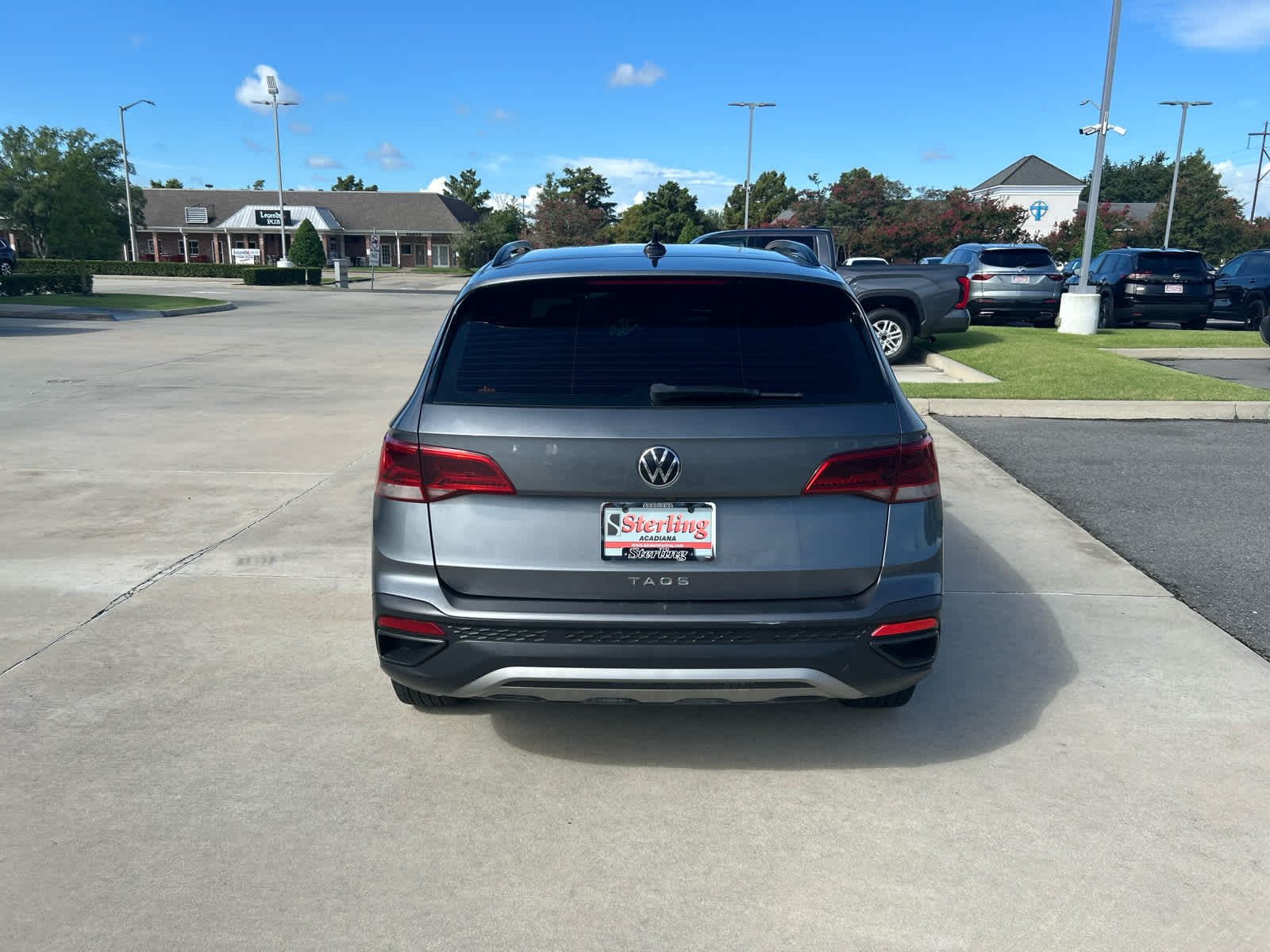 2022 Volkswagen Taos S photo 3