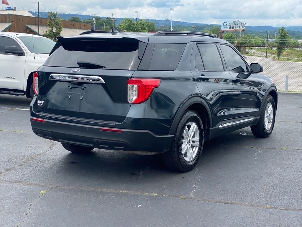 2024 Ford Explorer XLT photo 4