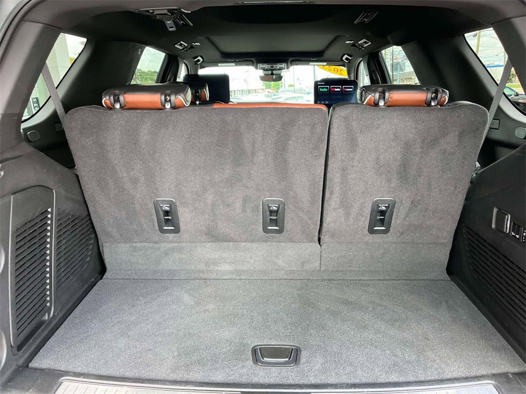 2023 Gmc Yukon Denali Ultimate photo 17
