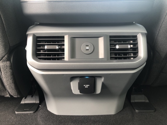 2025 Ford F-150 Lightning XLT photo 24