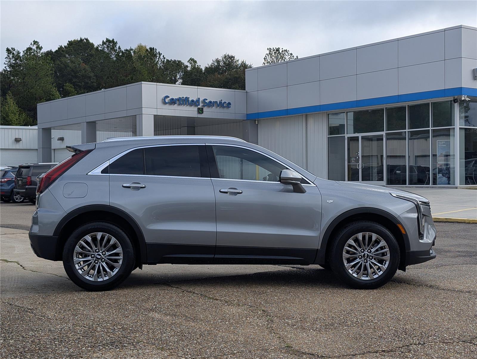 2024 Cadillac XT4 Premium Luxury photo 6