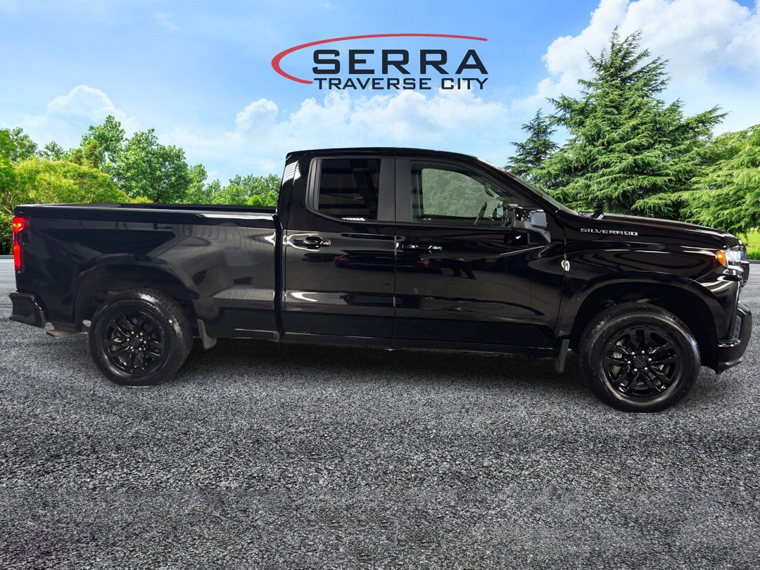 2022 Chevrolet Silverado 1500 RST photo 4