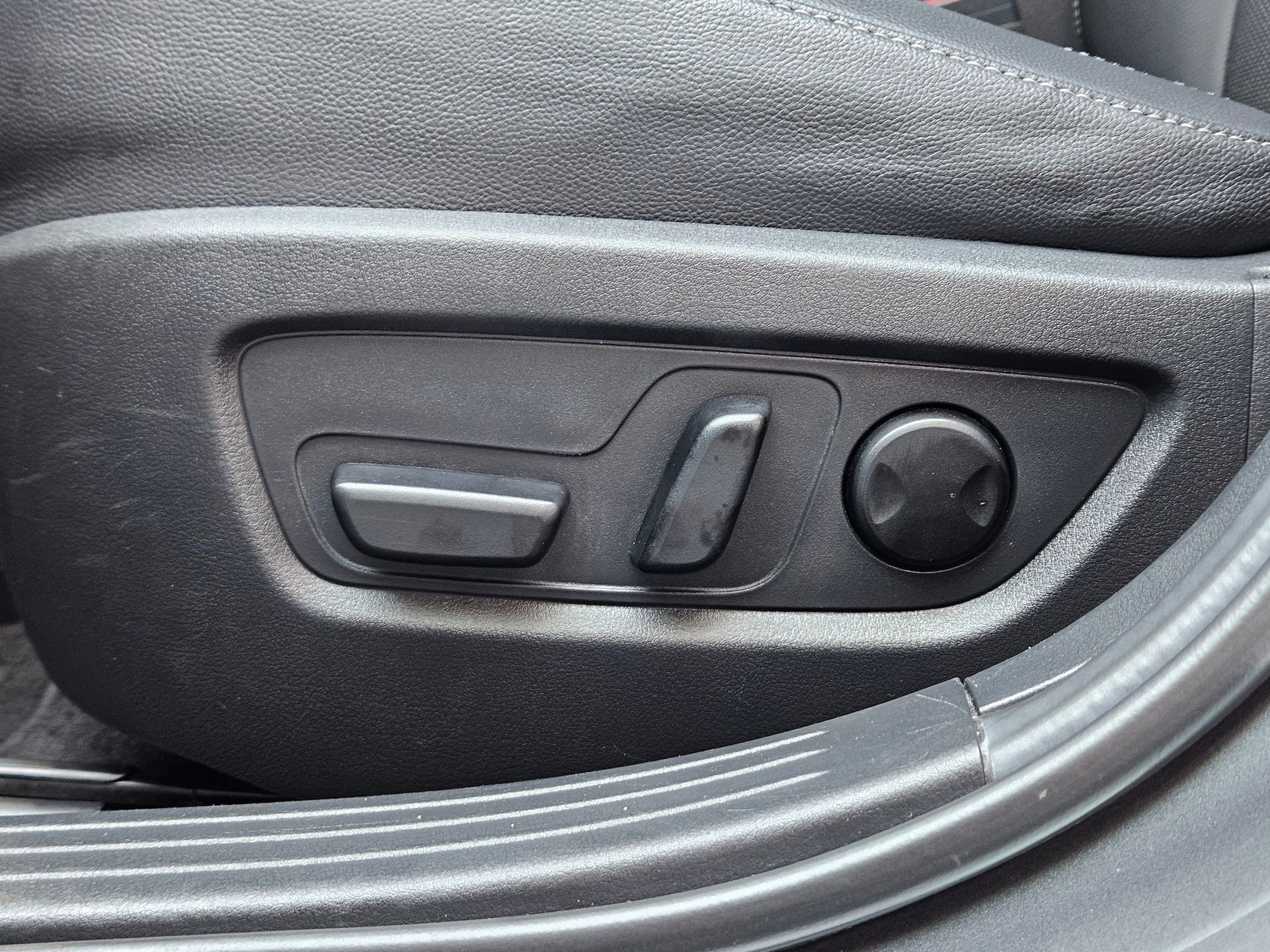 2024 Mazda CX-50 2.5 S Preferred photo 16