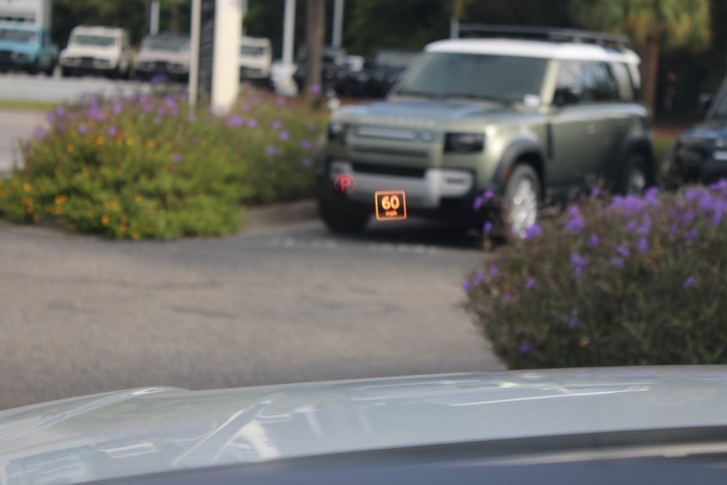 2016 Land Rover Range Rover HSE photo 18
