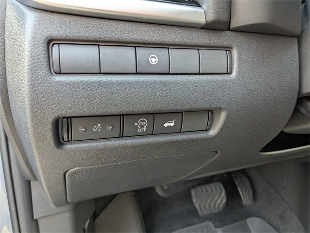 2024 Nissan Rogue SL photo 17