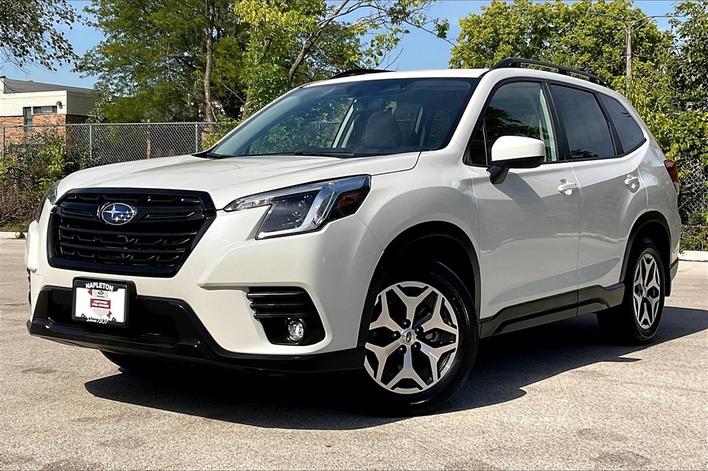2024 Subaru Forester Premium photo 11