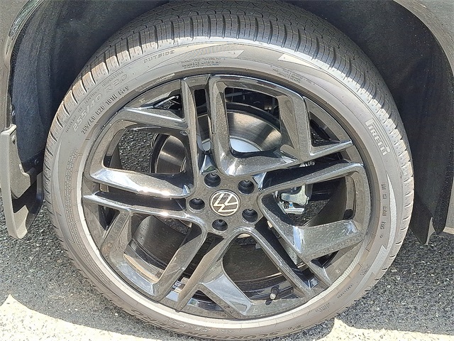 2025 Volkswagen Tiguan SE R-Line Black photo 3