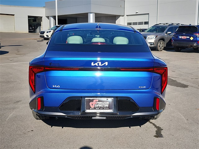 2025 Kia K4 GT-Line photo 3