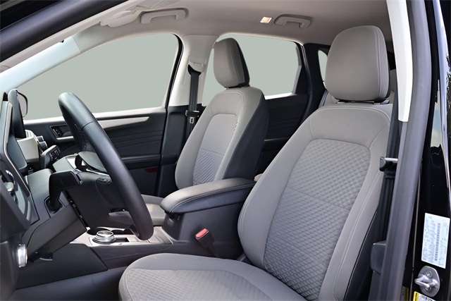 2022 Ford Escape SE photo 9