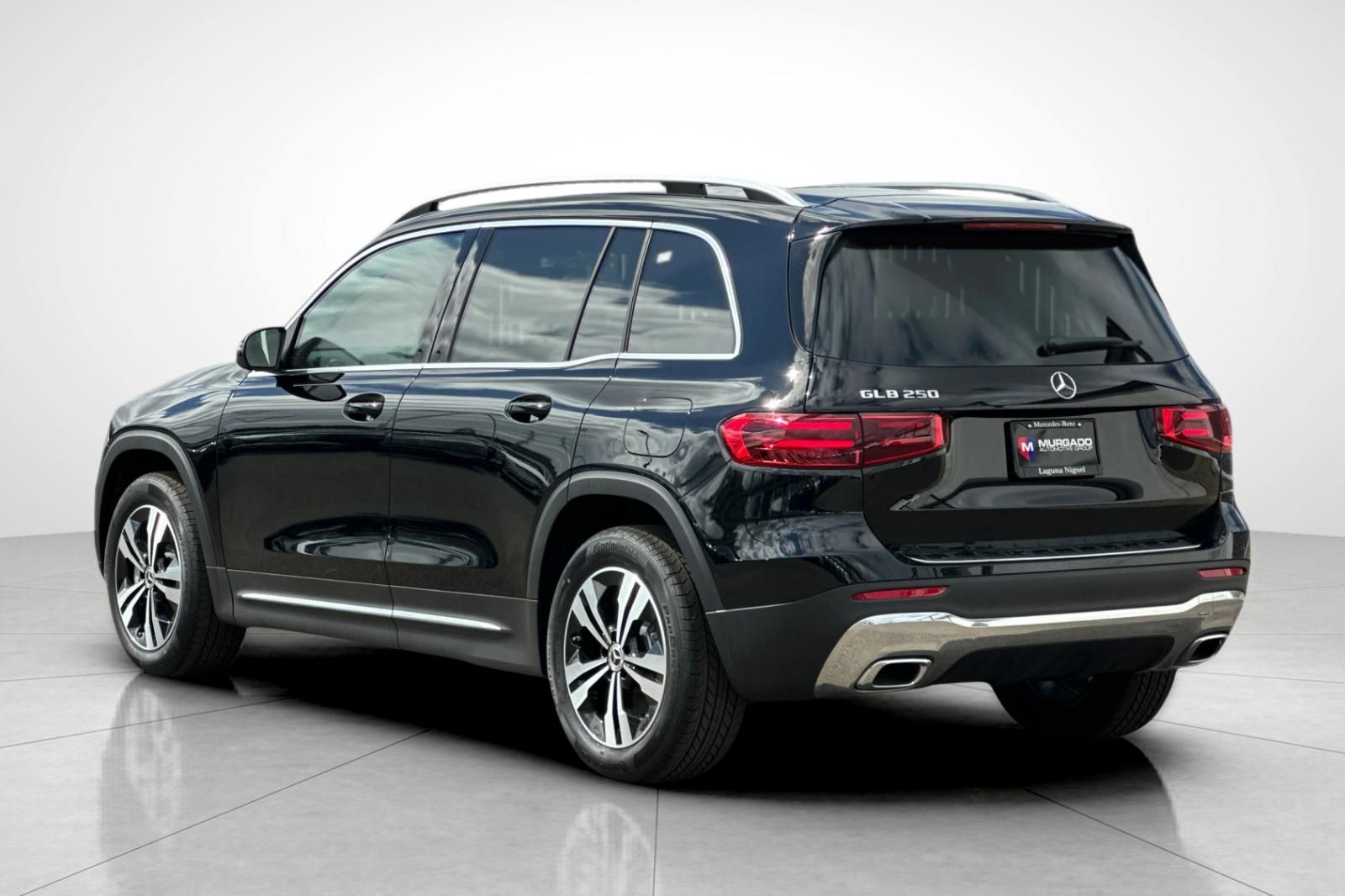 2025 Mercedes Benz GLB 250 photo 10
