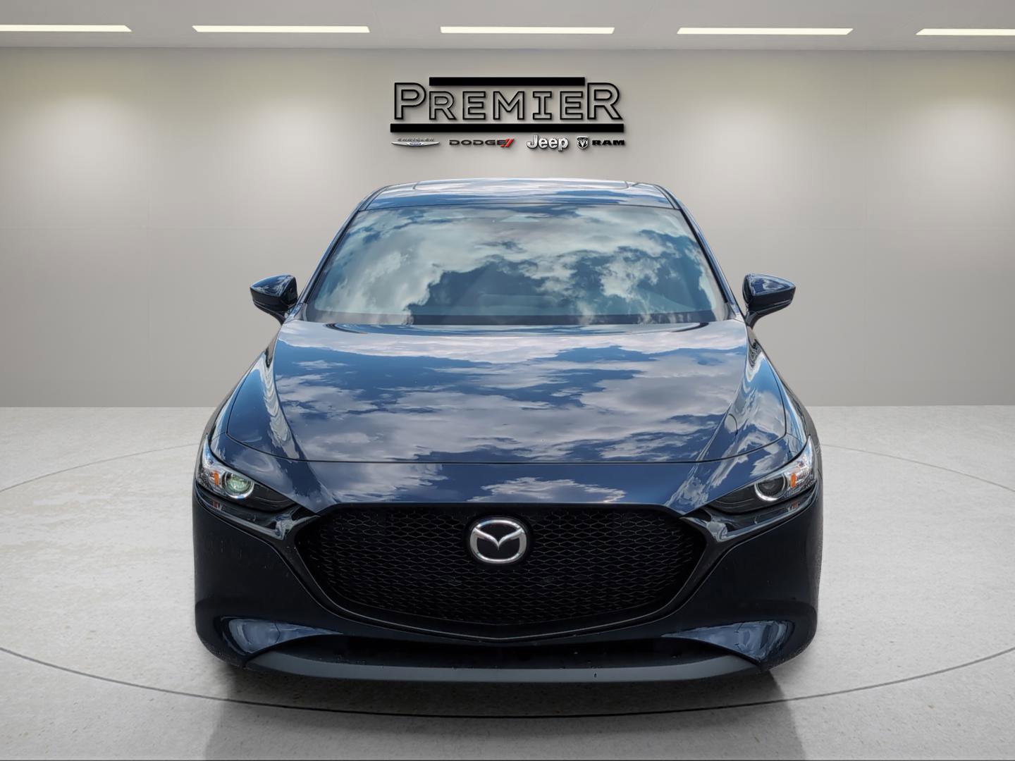 2024 Mazda Mazda3 Hatchback 2.5 s Preferred photo 2