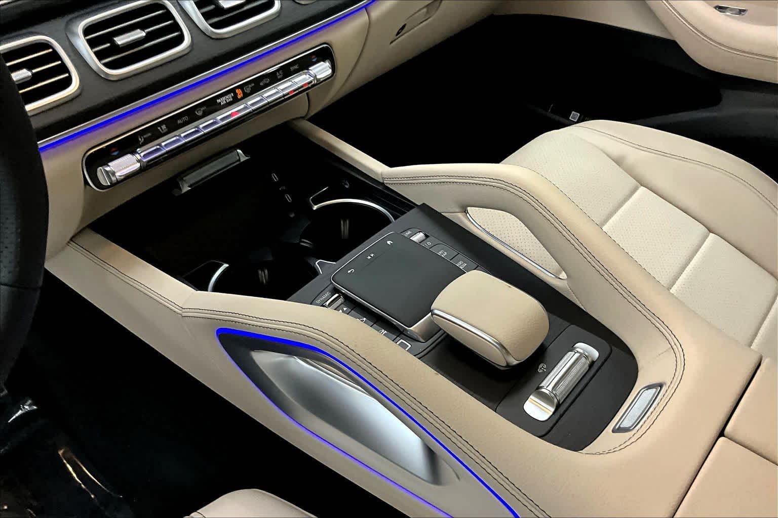 2026 Mercedes Benz GLS 450 4MATIC photo 4