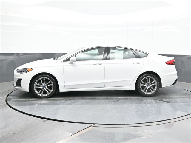 2019 Ford Fusion SEL photo 4