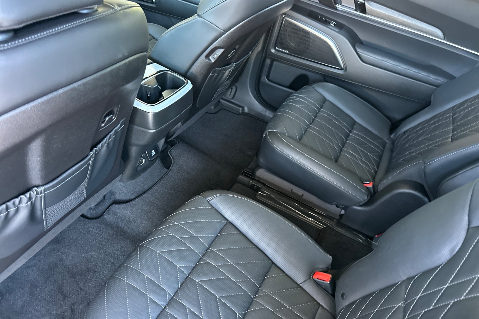 2025 Kia Telluride SX Prestige X-Line photo 7