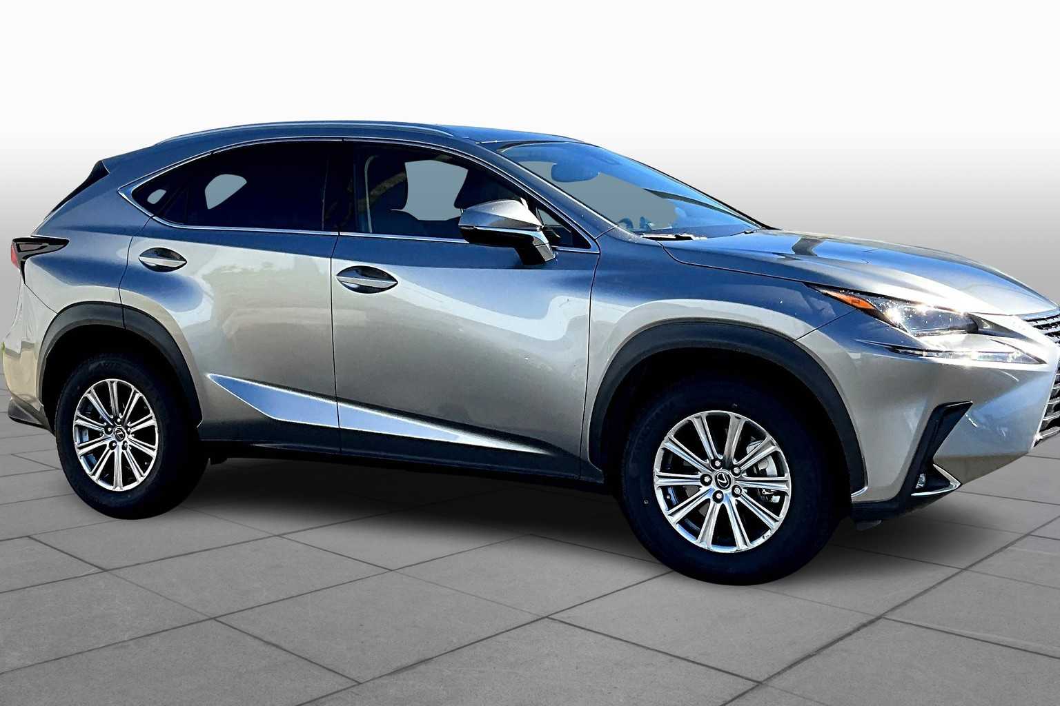2020 Lexus NX 300 photo 2