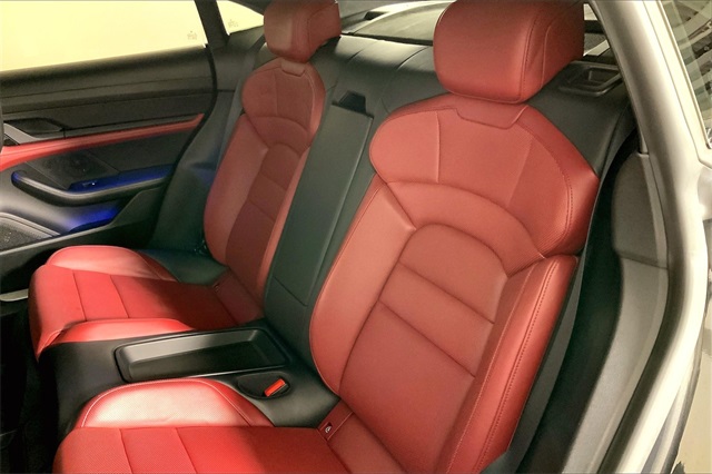 2020 Porsche Taycan Turbo photo 20