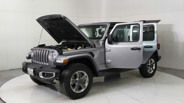 Used 2020 BULLET SILVER METALLIC C Jeep Sahara image 9