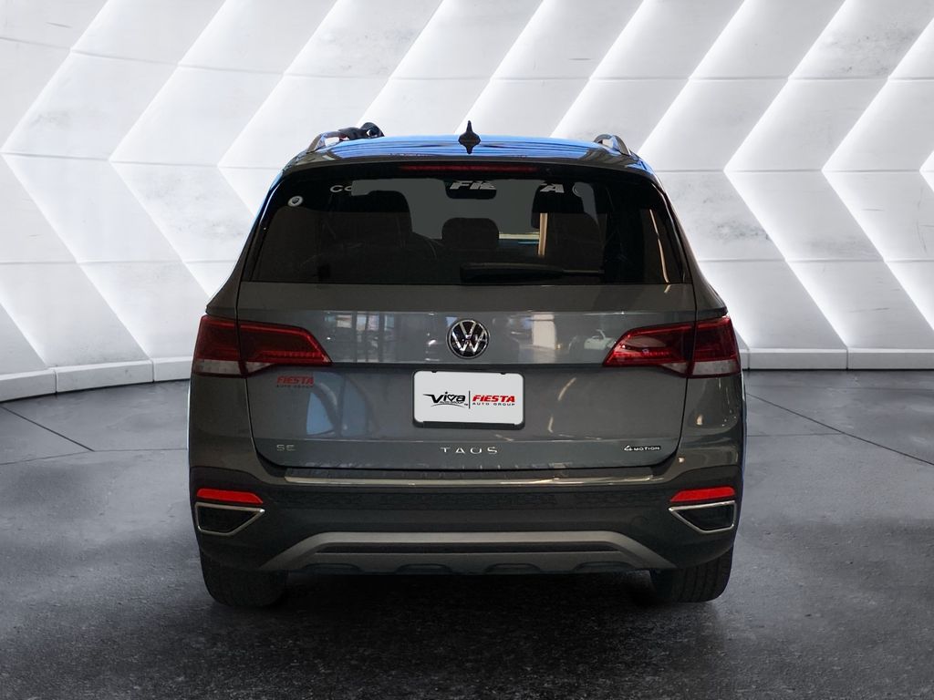 2024 Volkswagen Taos SE photo 5