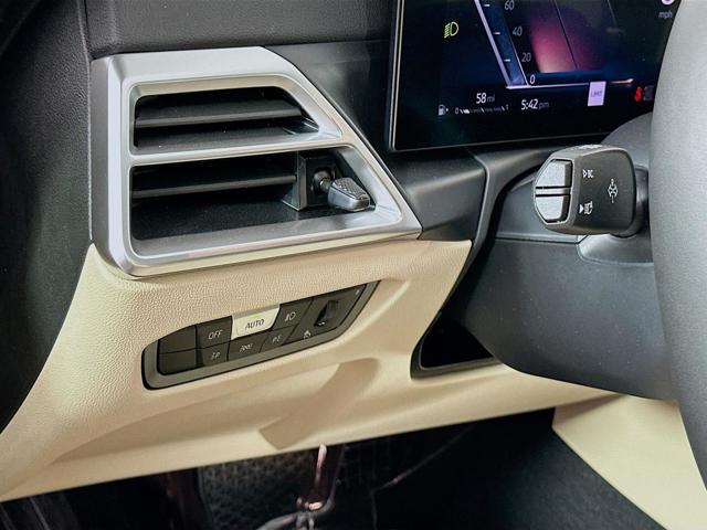2025 Bmw 330i xDrive photo 10
