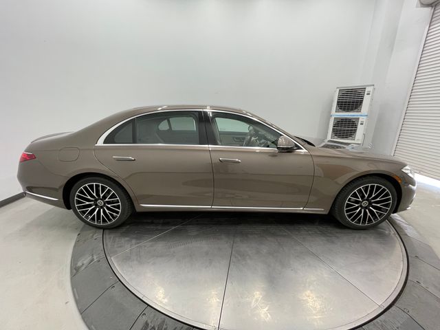 2026 Mercedes Benz S 580 4MATIC photo 11