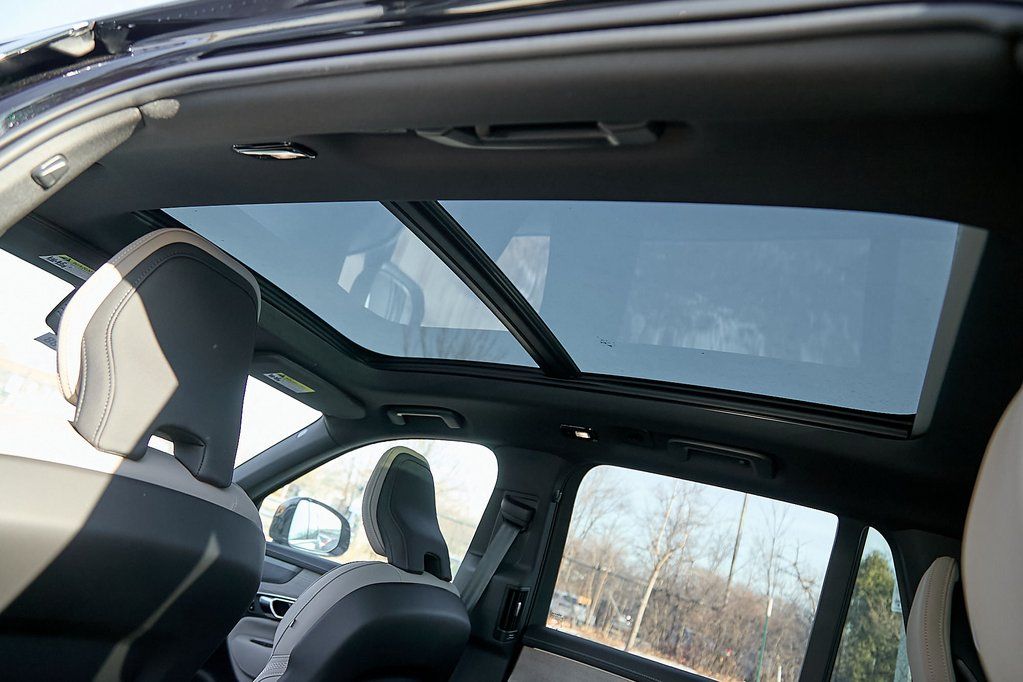 2026 VOLVO XC90 - Image 21