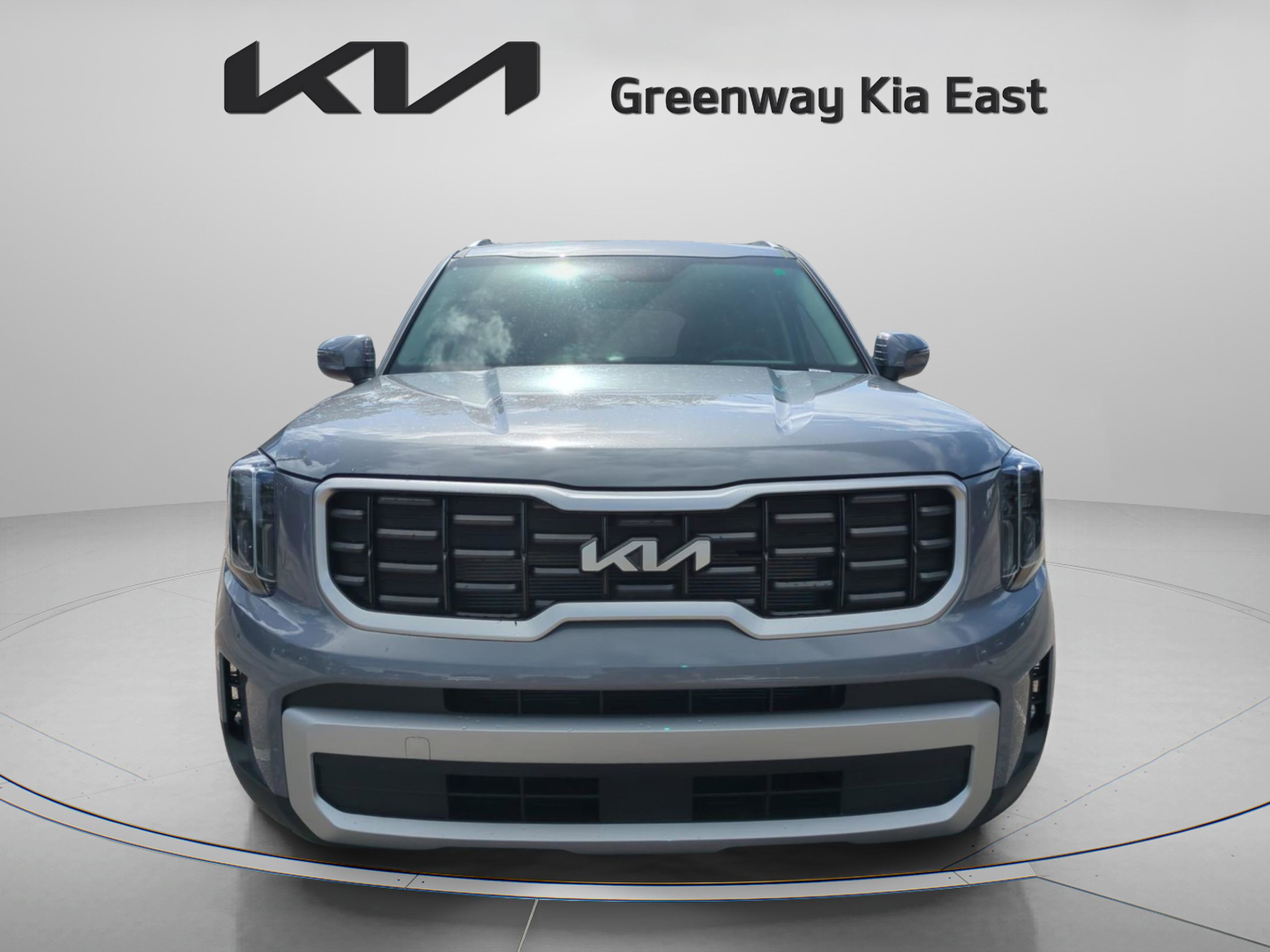 2025 Kia Telluride S photo 3