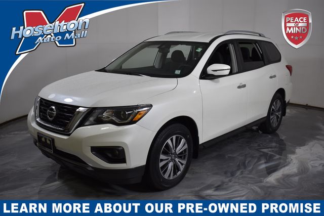 2020 Nissan Pathfinder SV