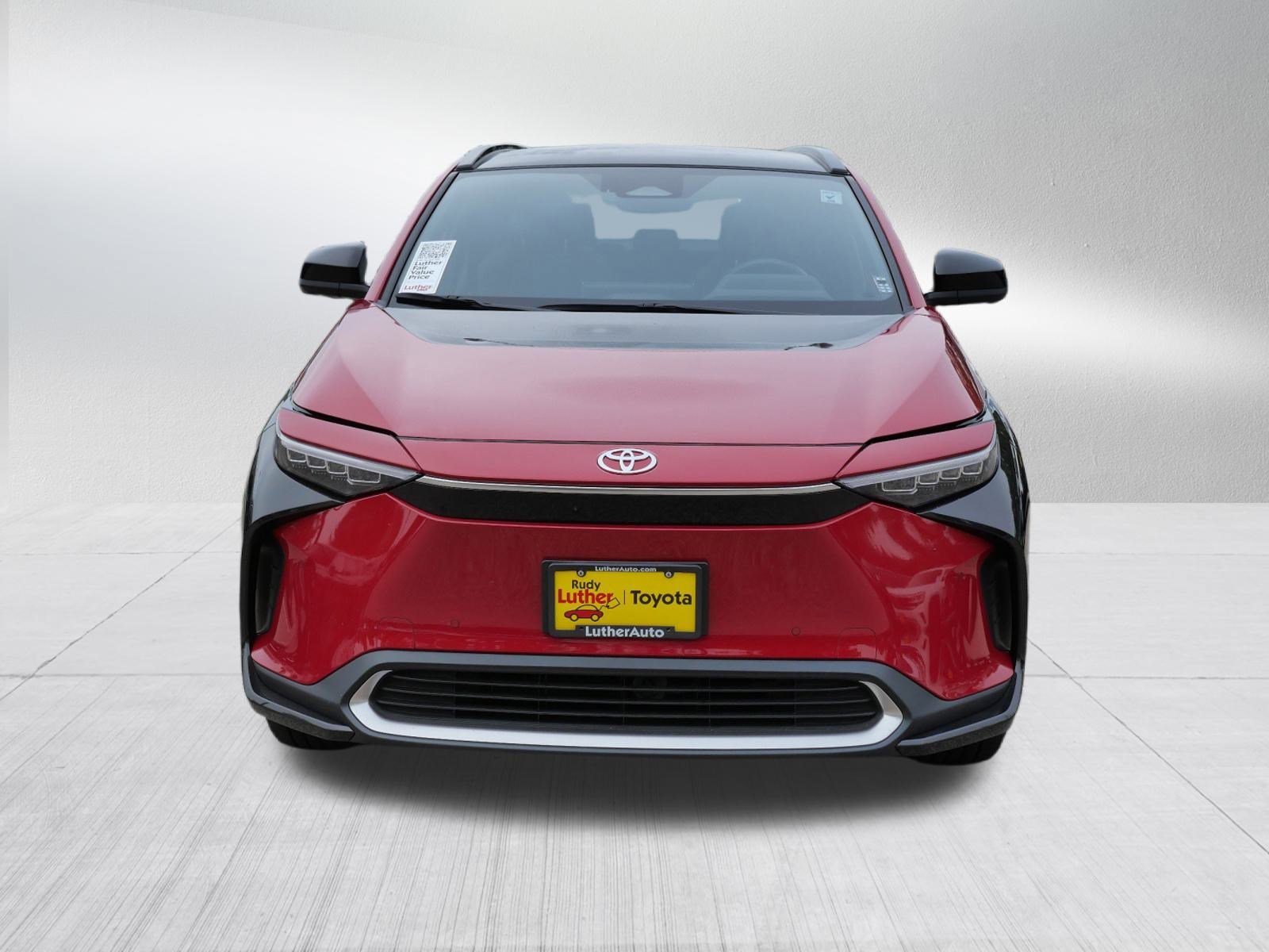 Used 2024 Toyota bZ4X Limited with VIN JTMABACA2RA059499 for sale in Golden Valley, MN